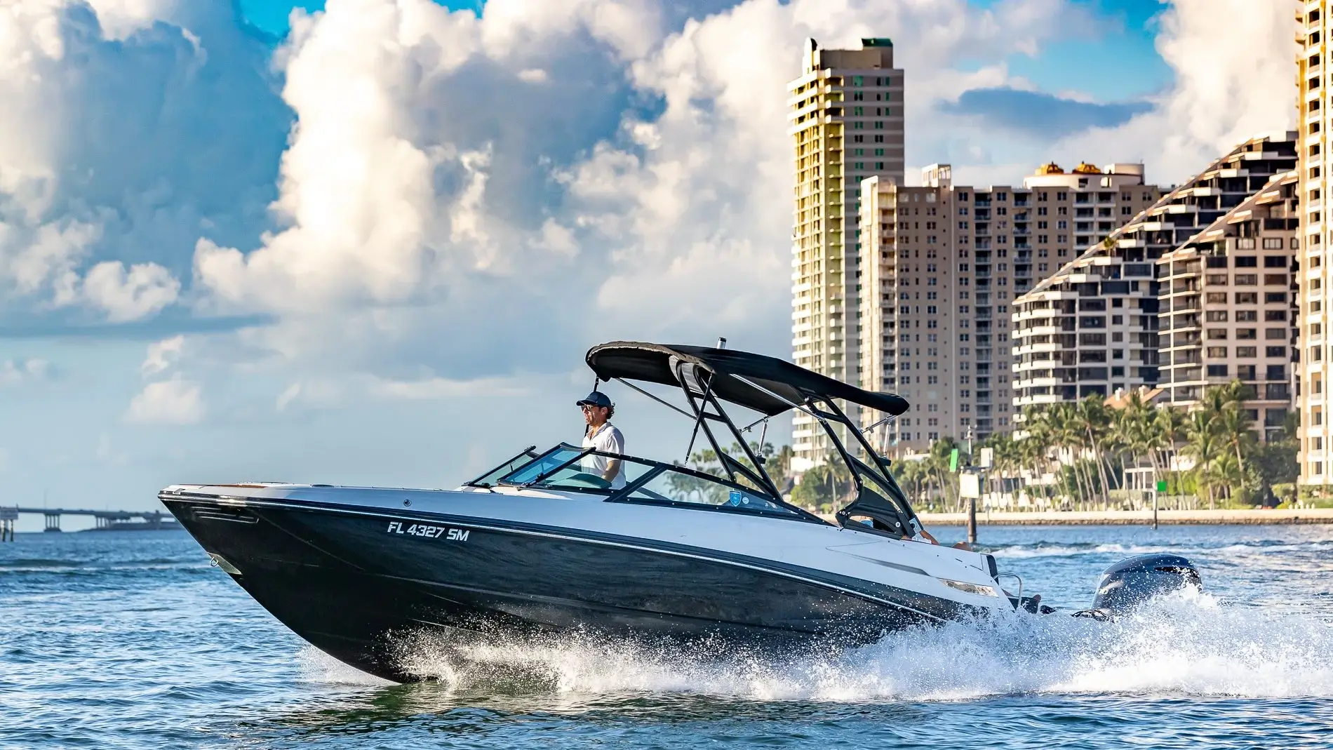 27′ Black Monterey