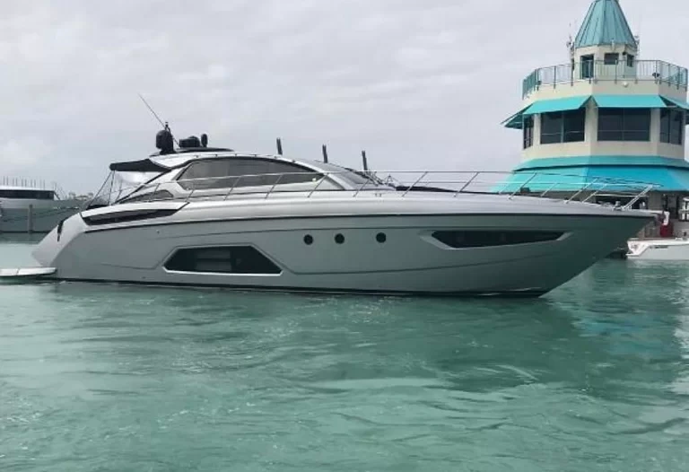 65′ Azimut Atlantis